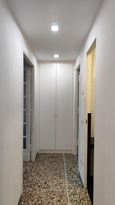 Cozy Apartment Near The Colosseum Roma Eksteriør bilde